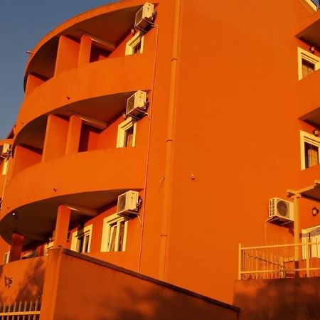 Apartments Danilo Kazanegra Свети Стефан Екстериор снимка